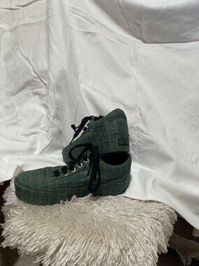 VANS Classic Green Plaid 1.5" Platform Sneaker